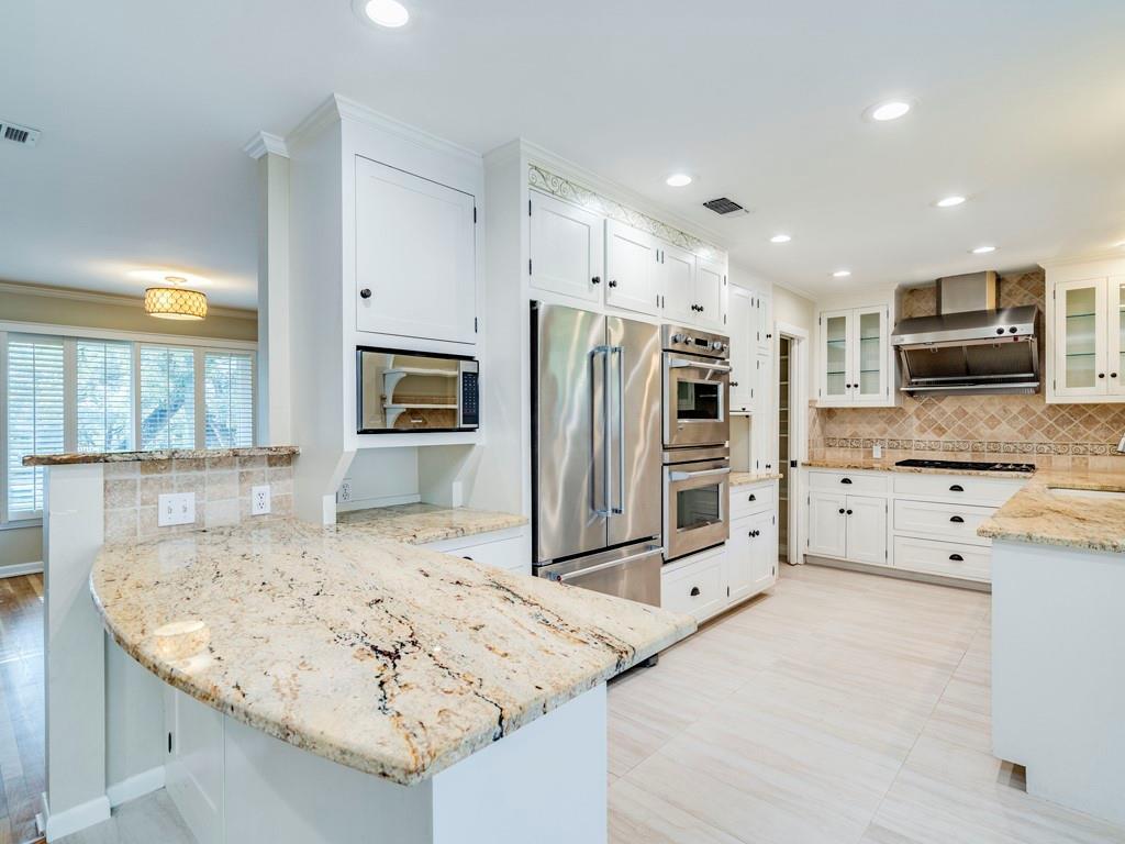 404 Almarion DR