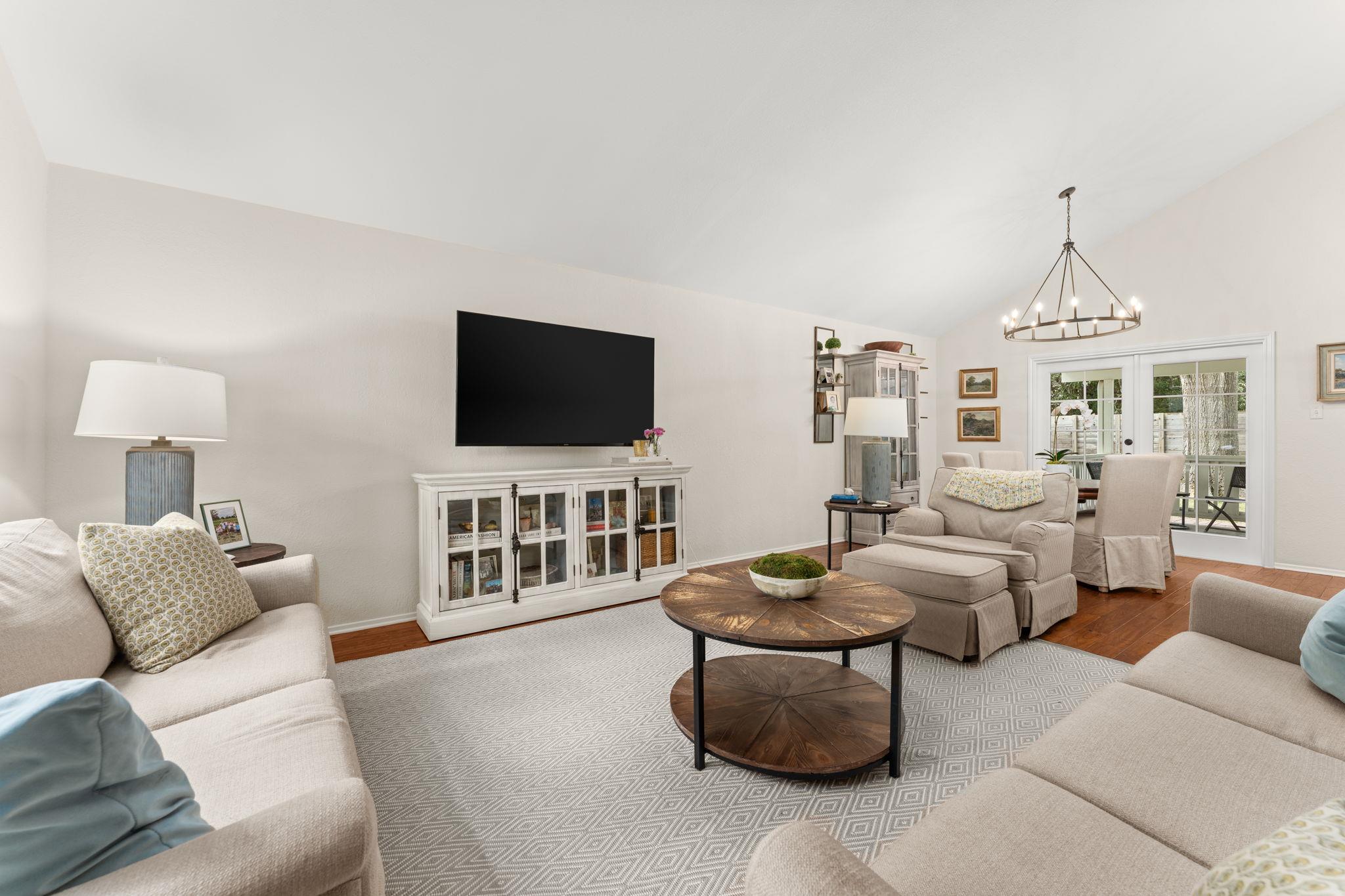 4804 Trail Crest CIR, Austin