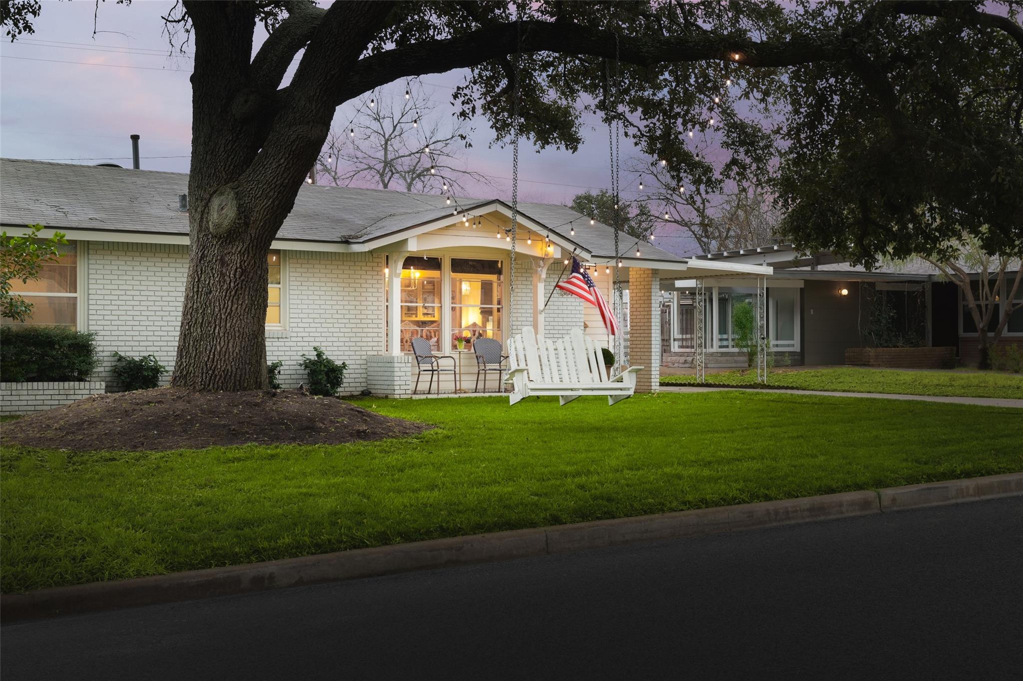 1507 Corona DR