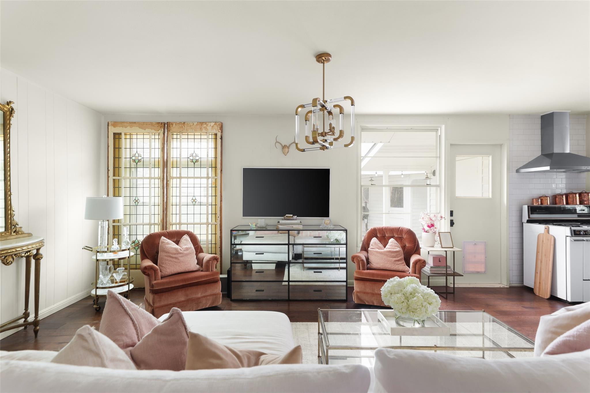 1507 Corona DR
