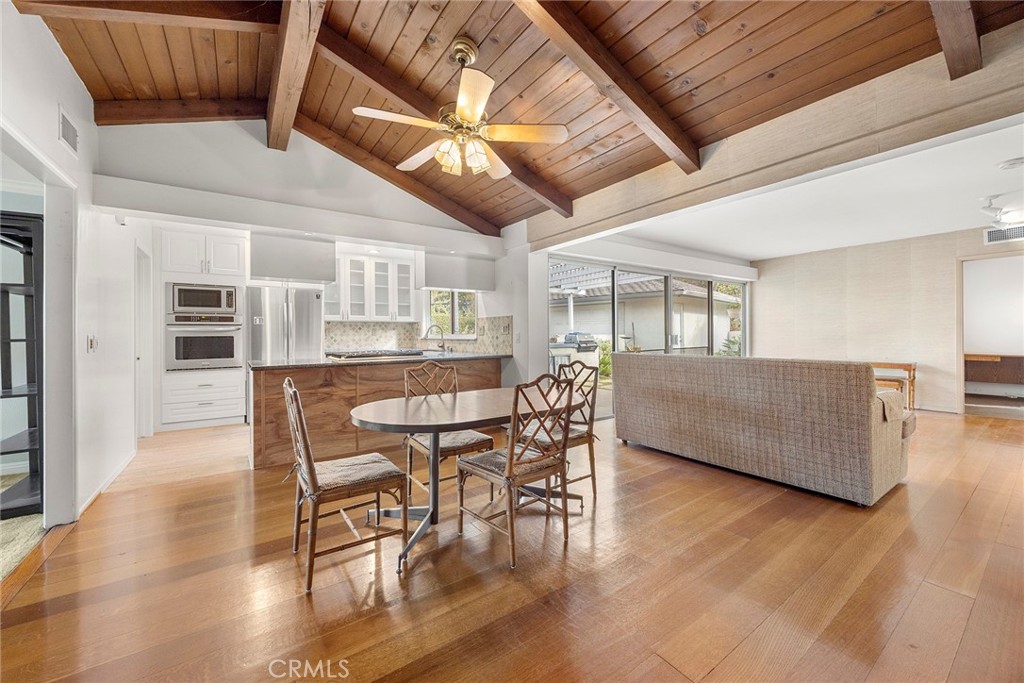 240 W Wedgewood