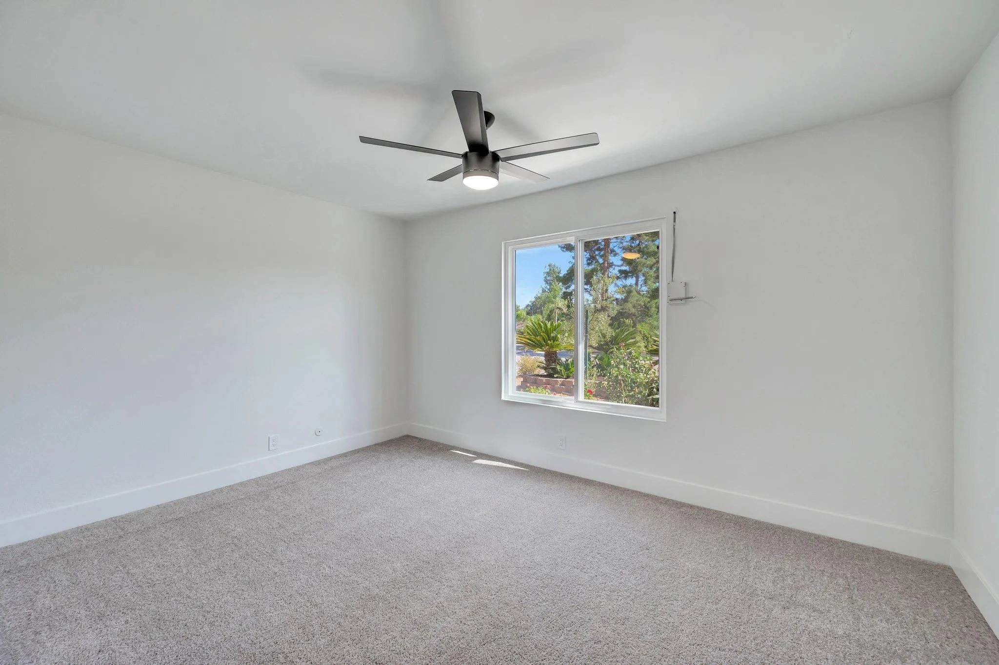 24936 Via Lopez Ct