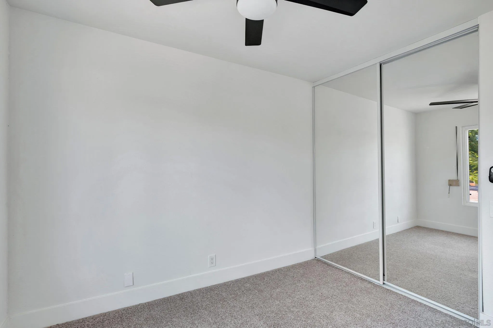 24936 Via Lopez Ct