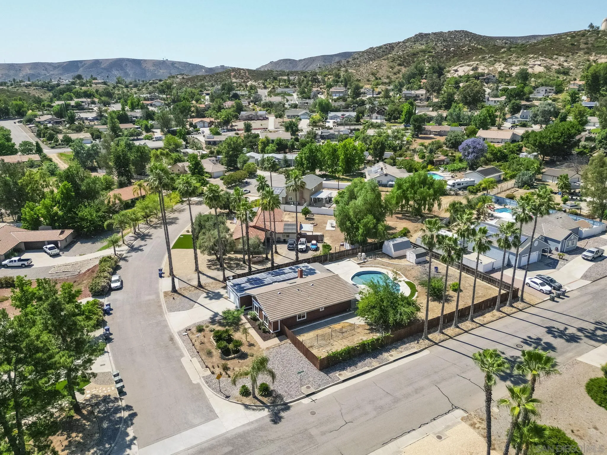 24936 Via Lopez Ct