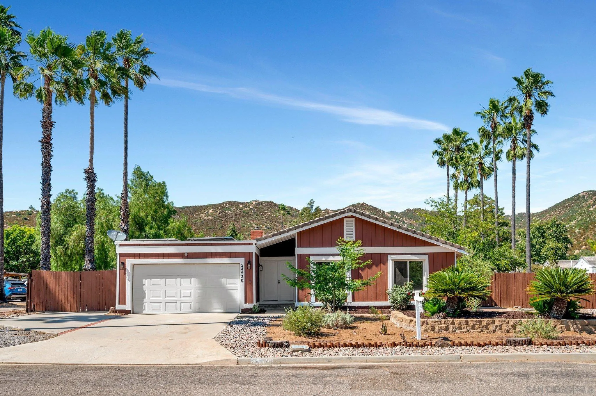 24936 Via Lopez Ct