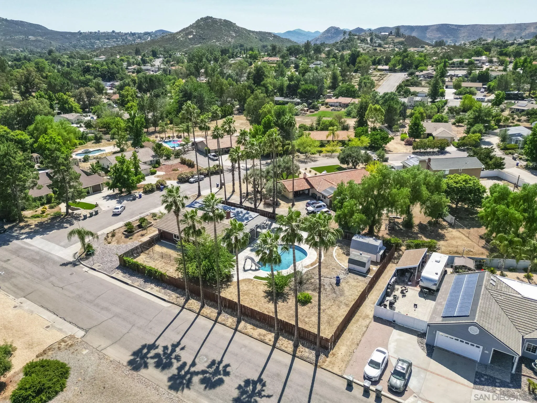 24936 Via Lopez Ct