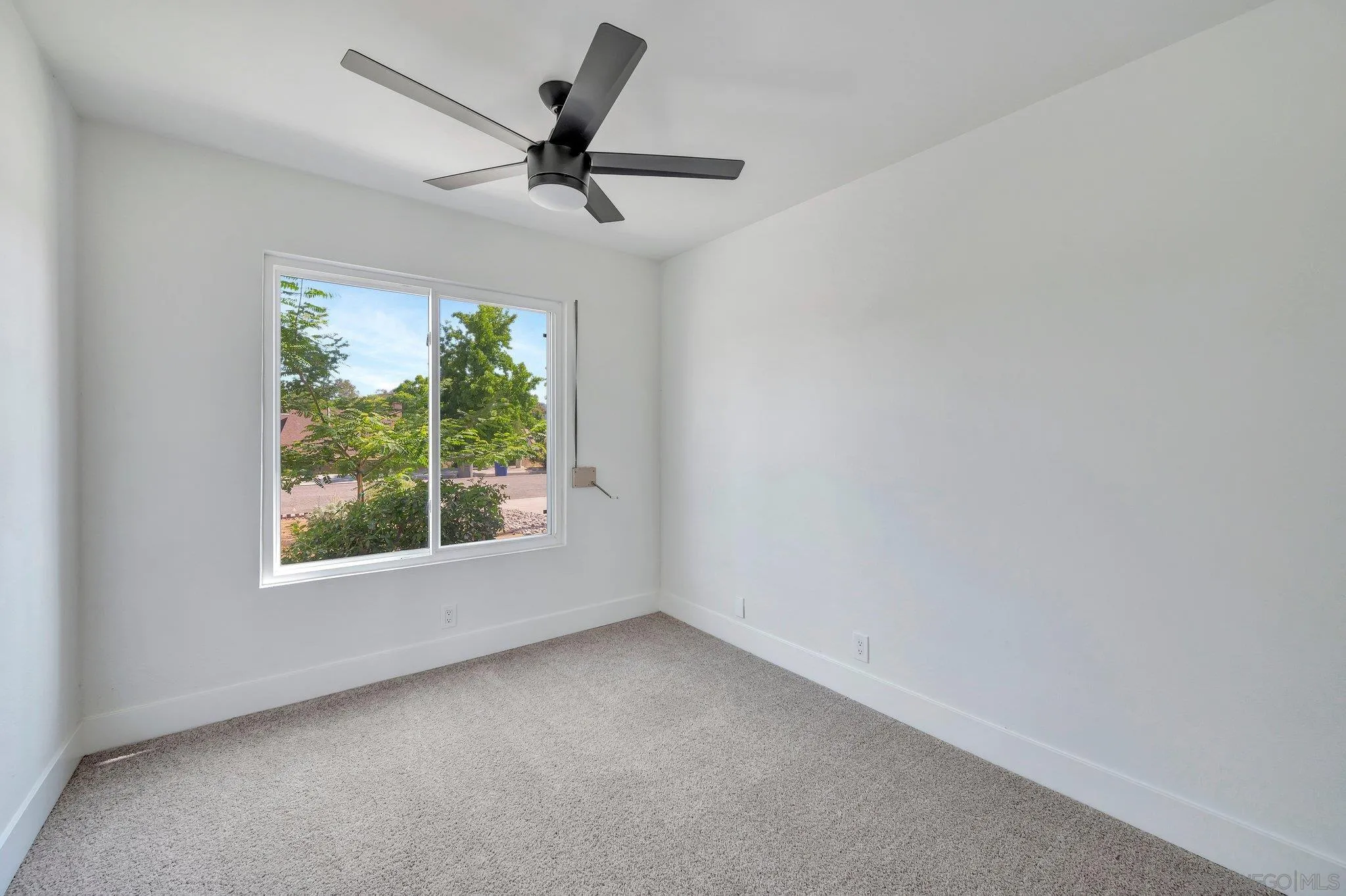 24936 Via Lopez Ct