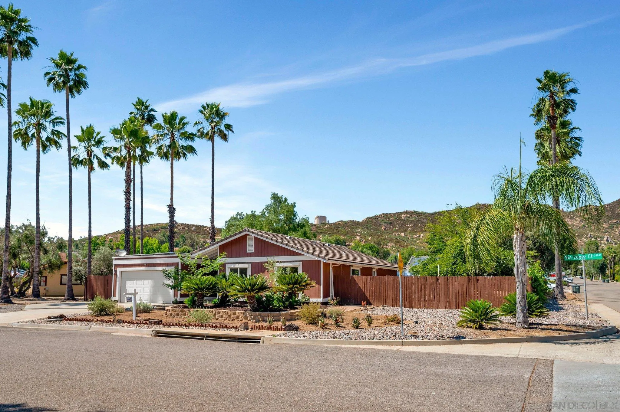 24936 Via Lopez Ct
