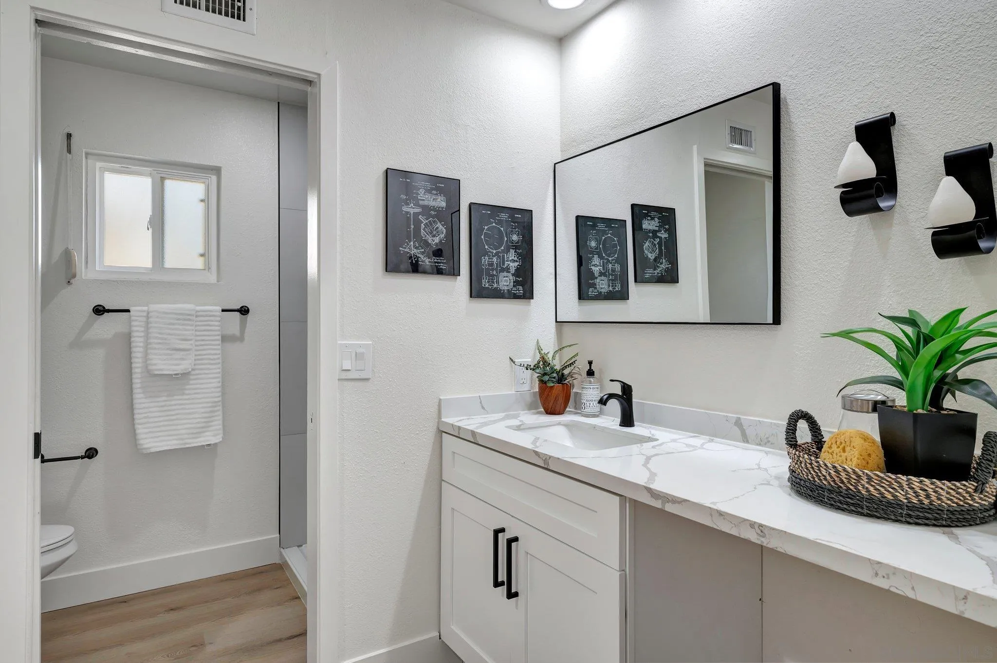 24936 Via Lopez Ct