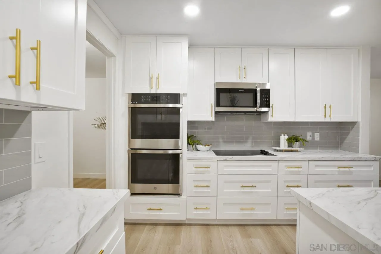 8263 Camino Del Oro Unit 281