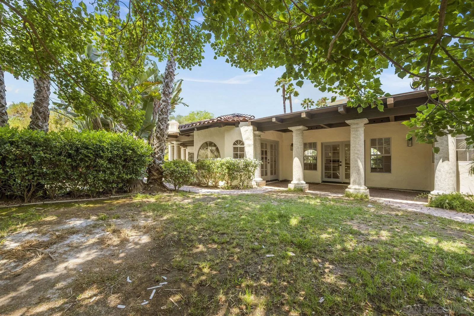17601 Valle Verde