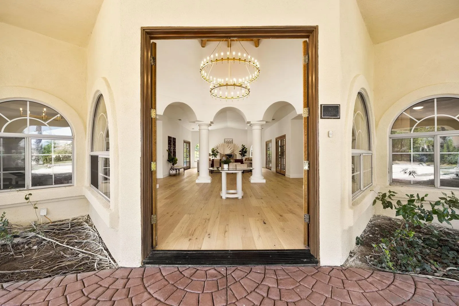 17601 Valle Verde
