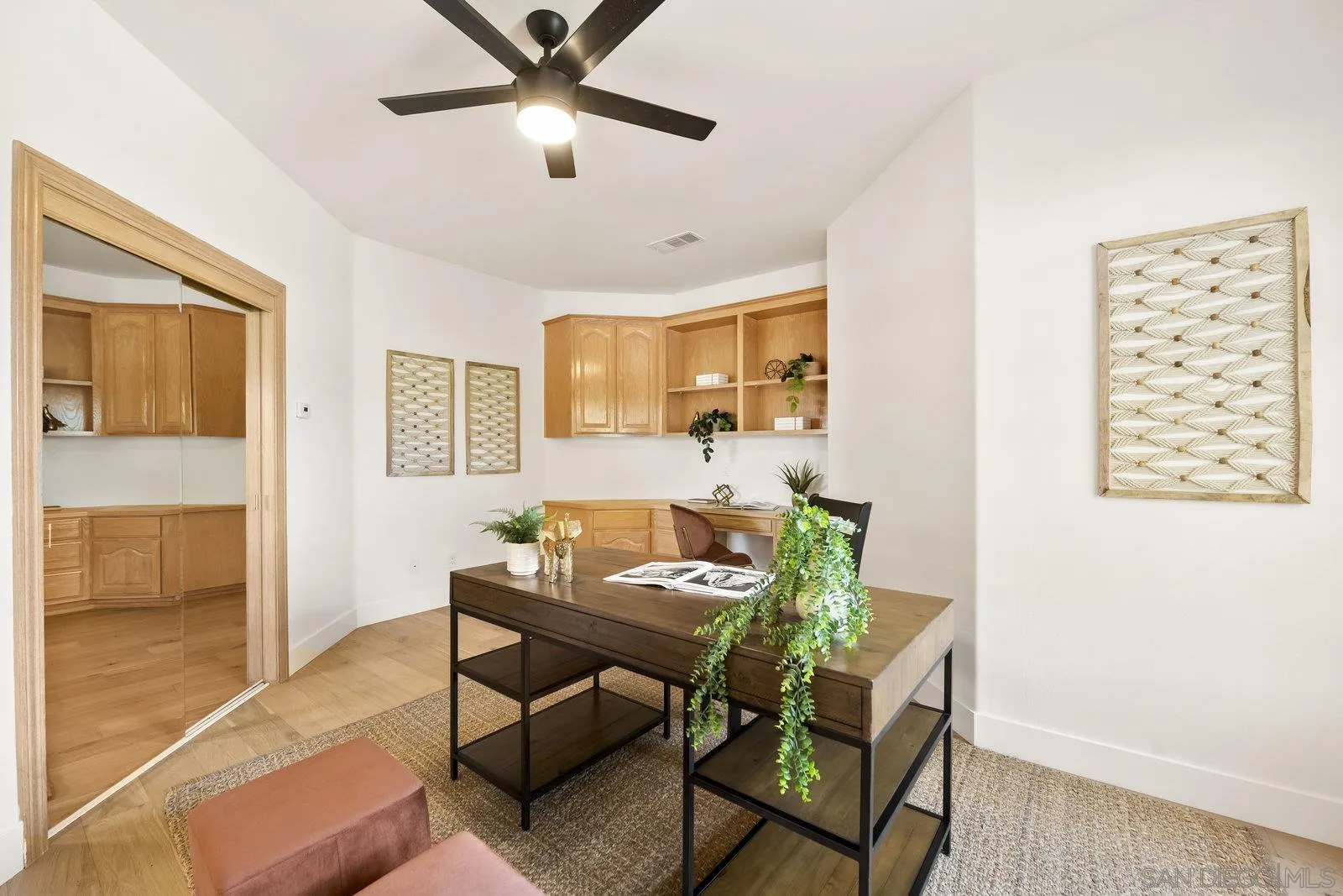 17601 Valle Verde