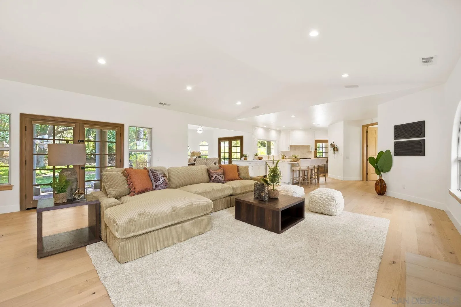 17601 Valle Verde