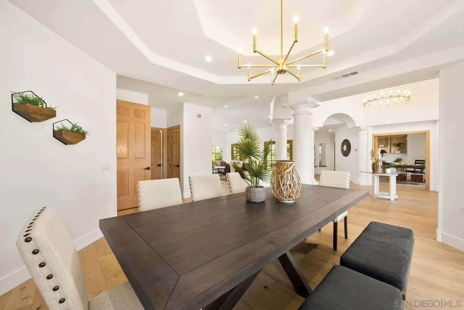 17601 Valle Verde