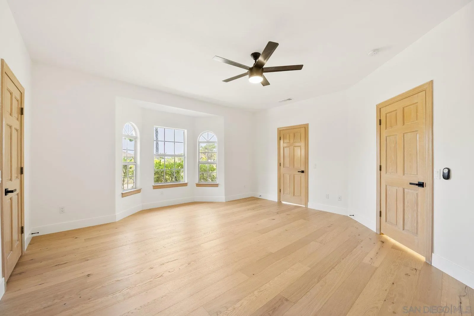 17601 Valle Verde