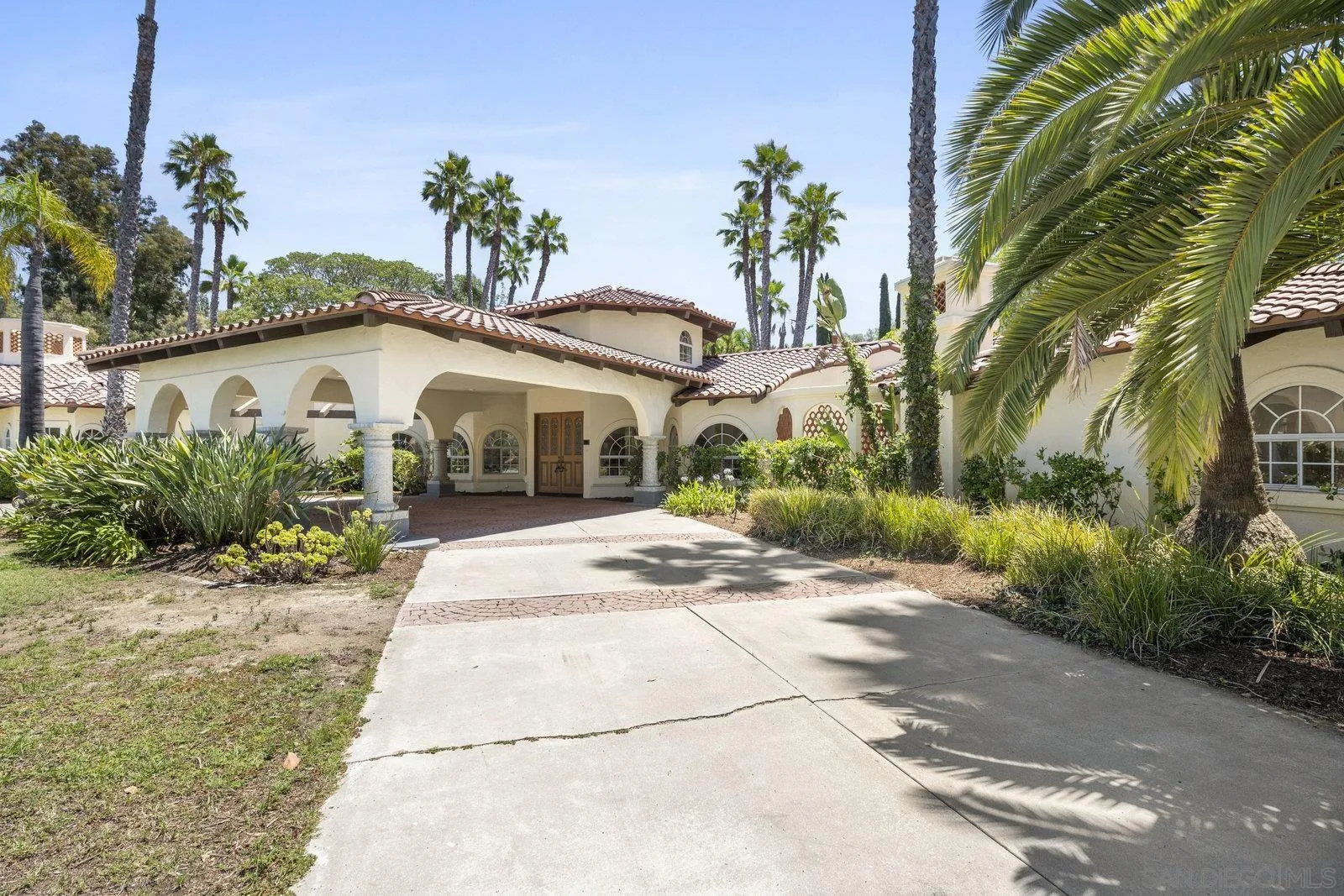 17601 Valle Verde