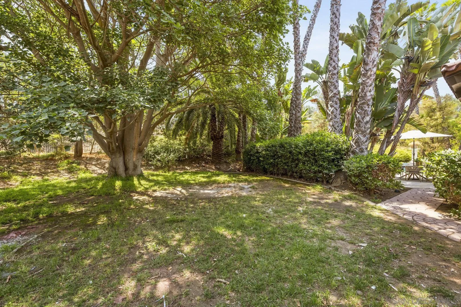17601 Valle Verde