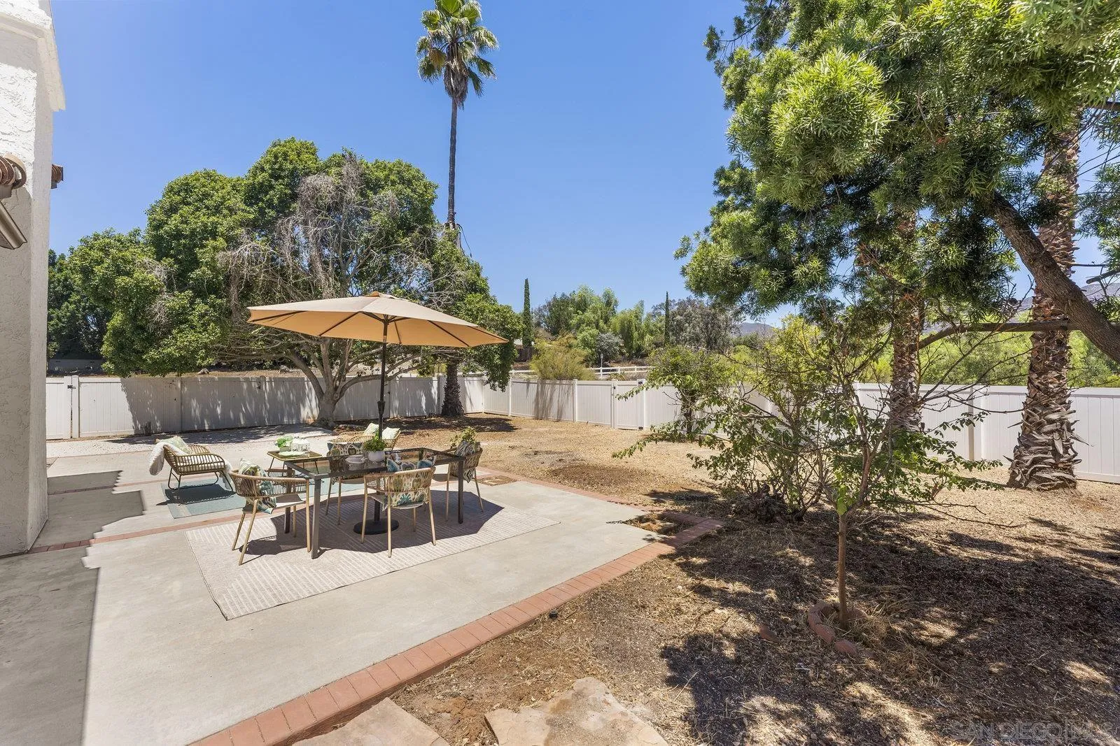 3195 Calle De Oro