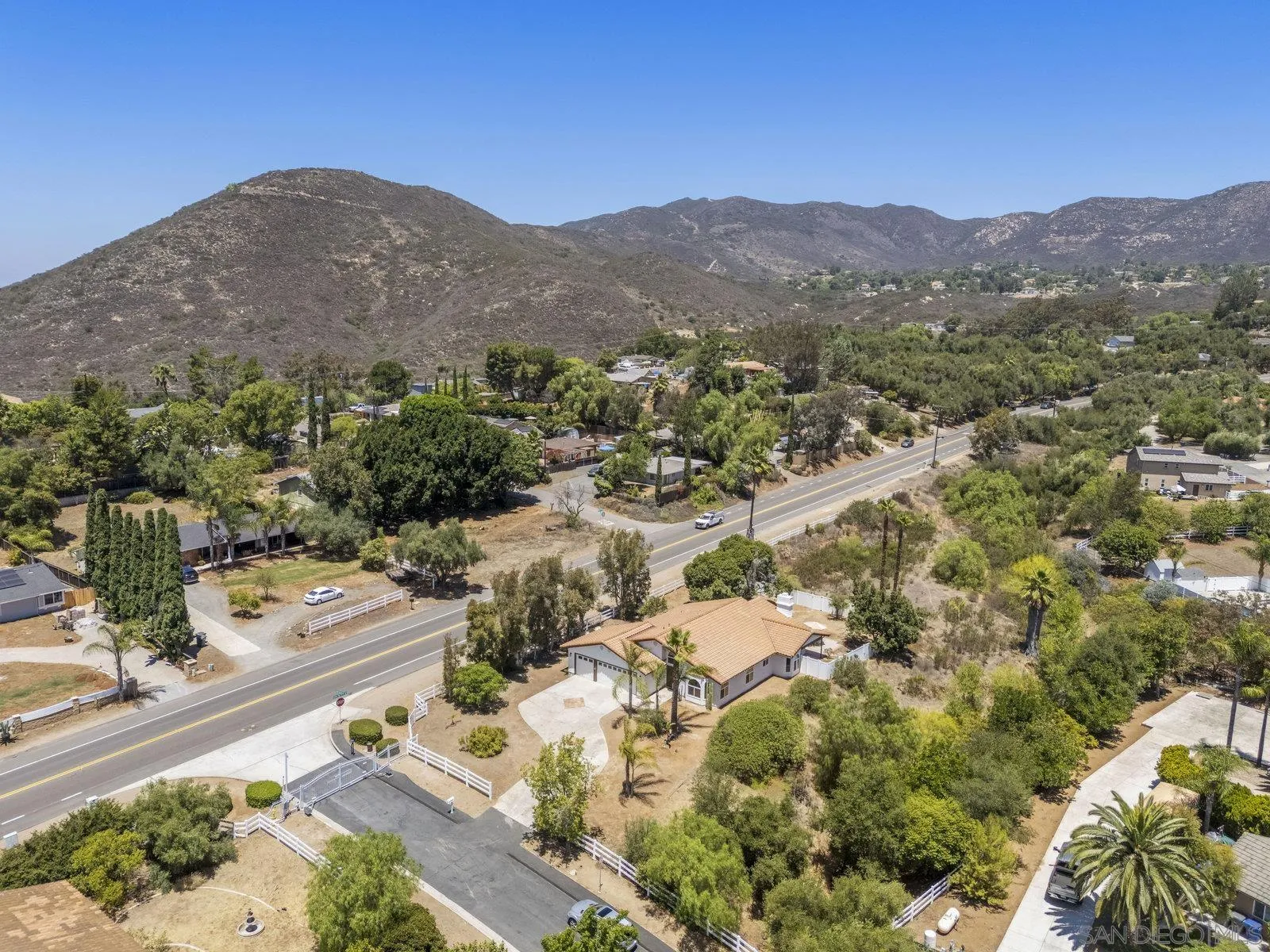 3195 Calle De Oro