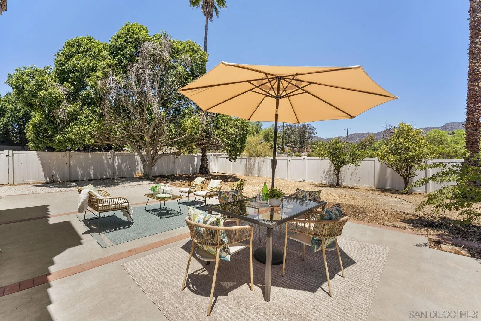 3195 Calle De Oro