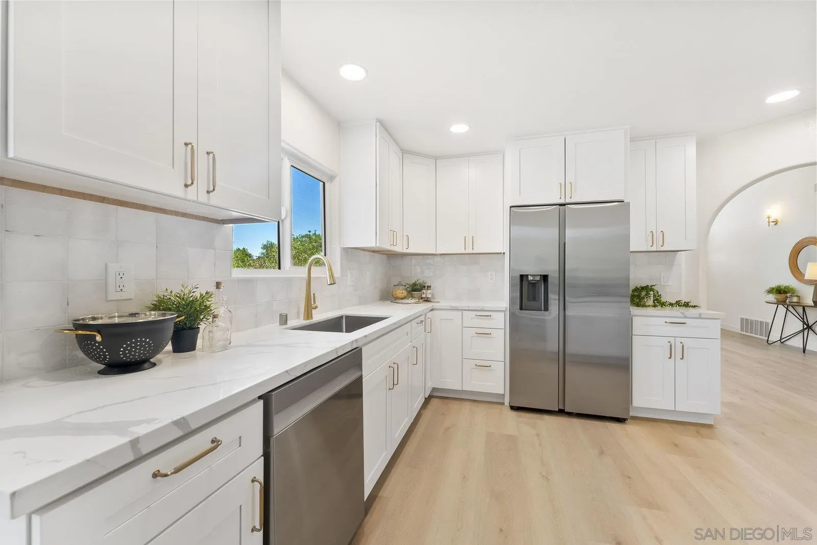 3195 Calle De Oro