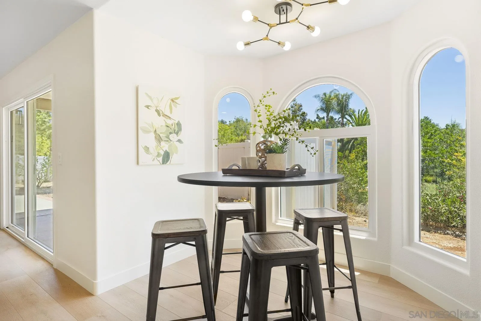3195 Calle De Oro