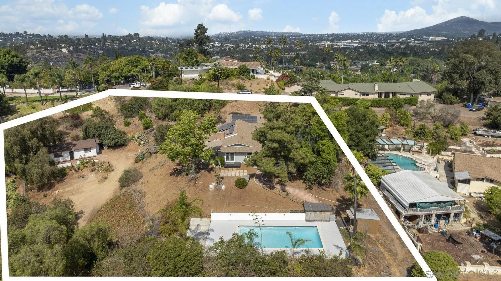 9484-86 La Cuesta Dr