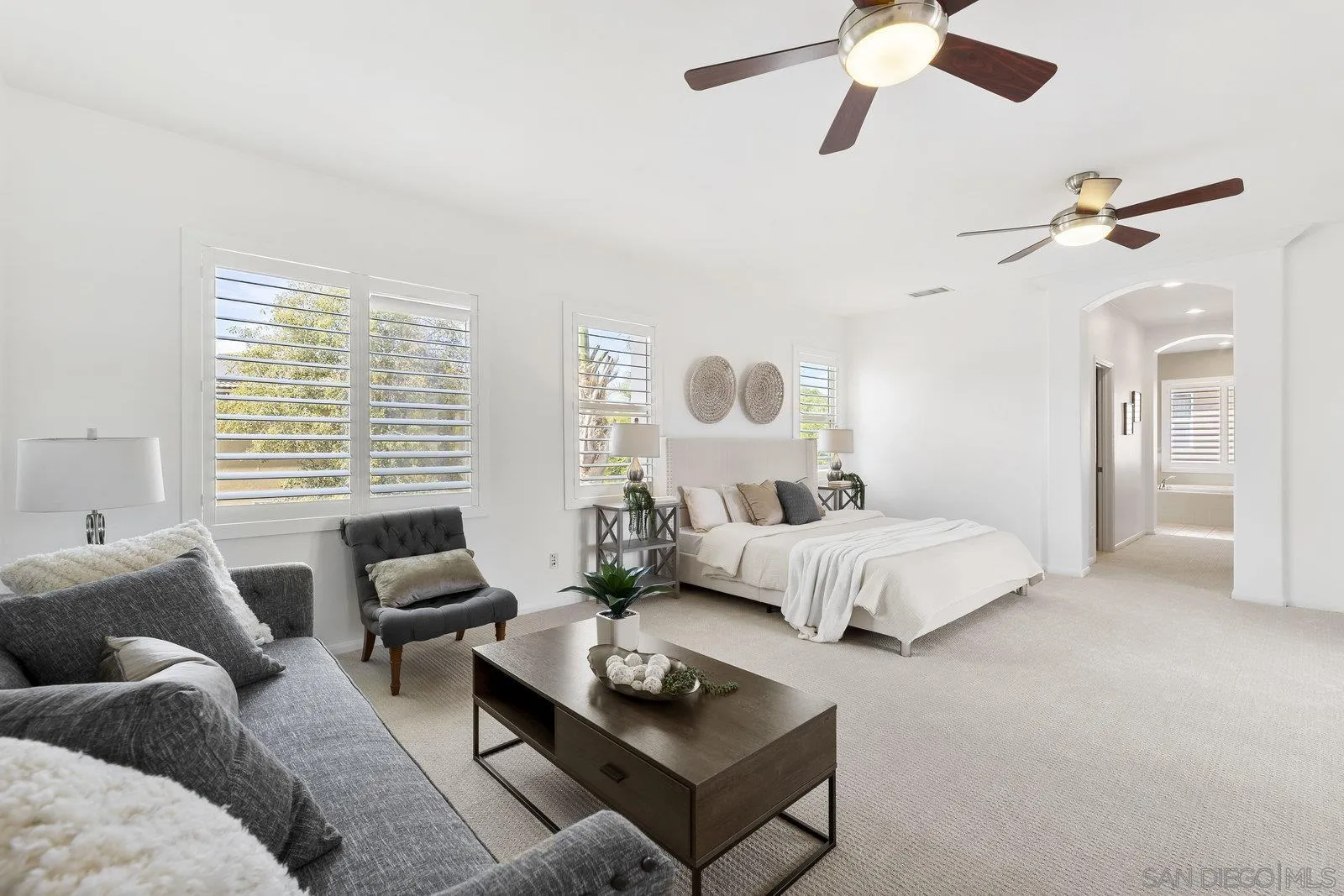 2337 Douglaston Glen