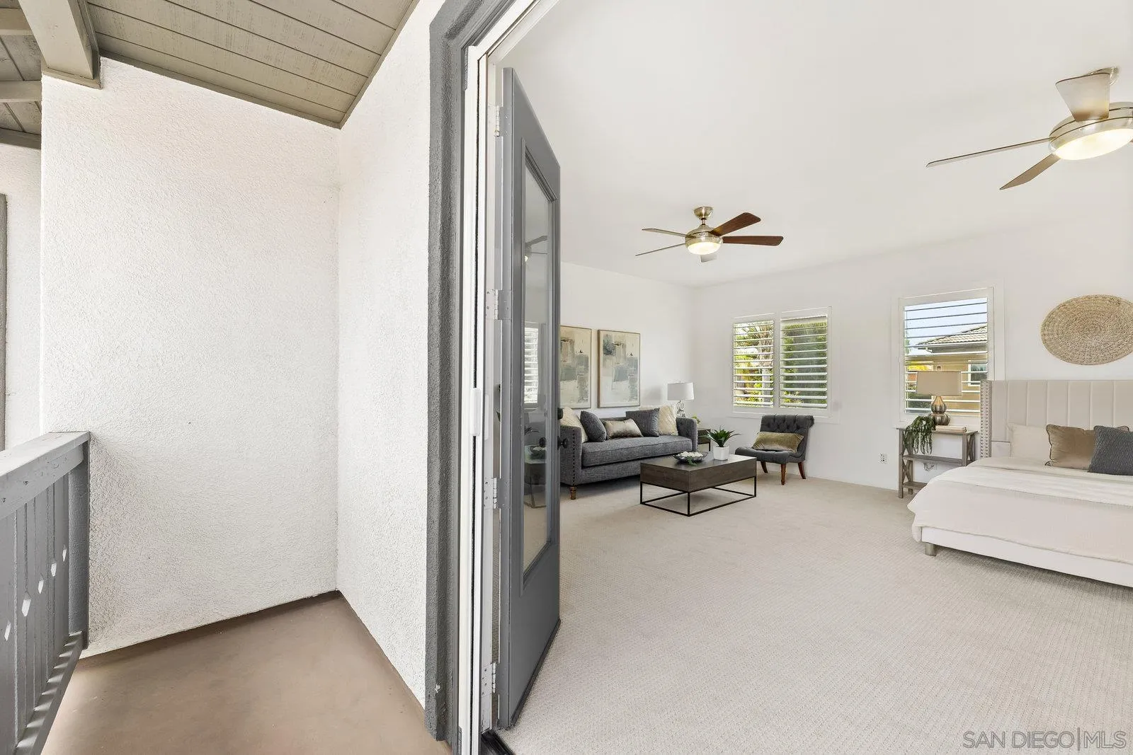 2337 Douglaston Glen