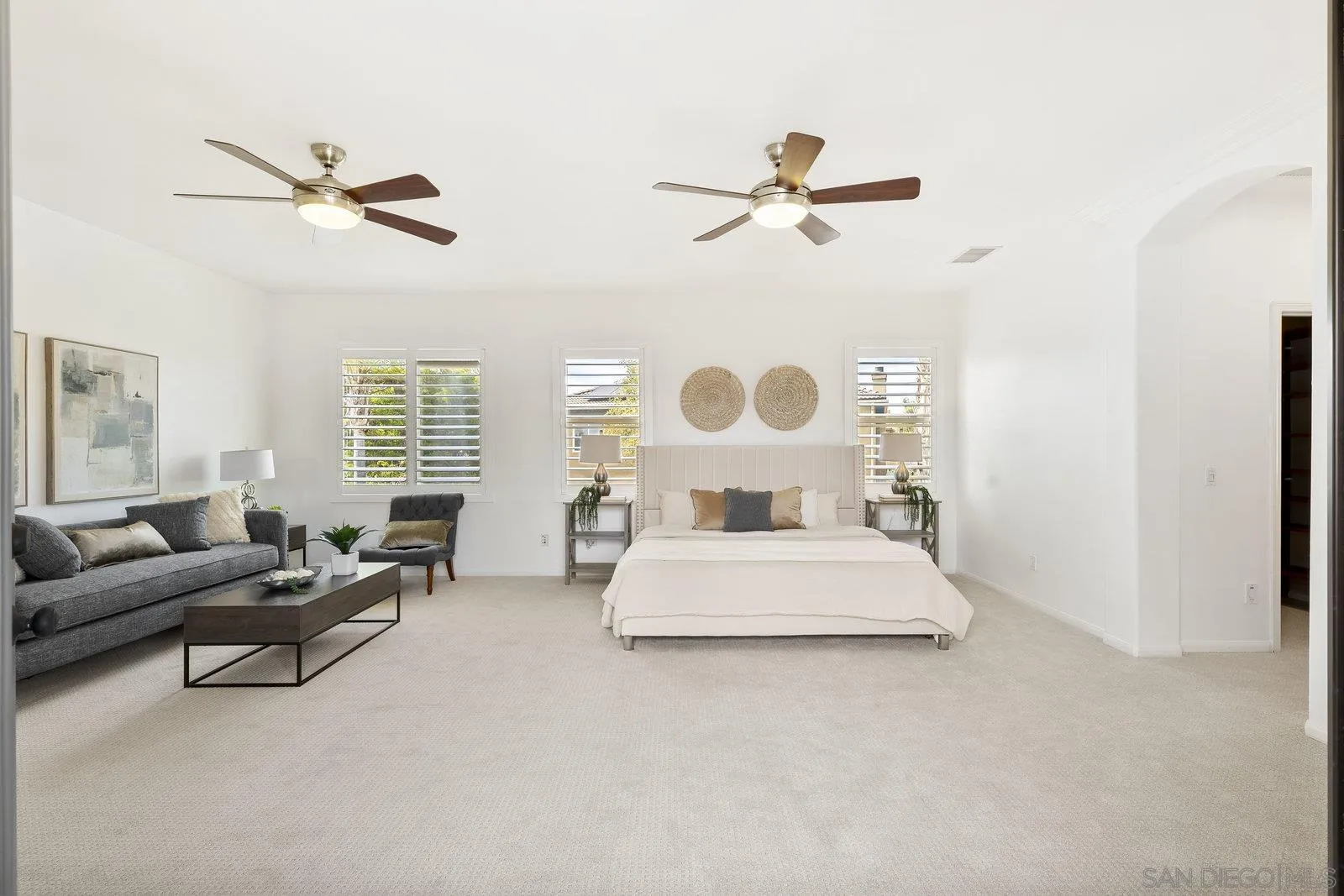 2337 Douglaston Glen