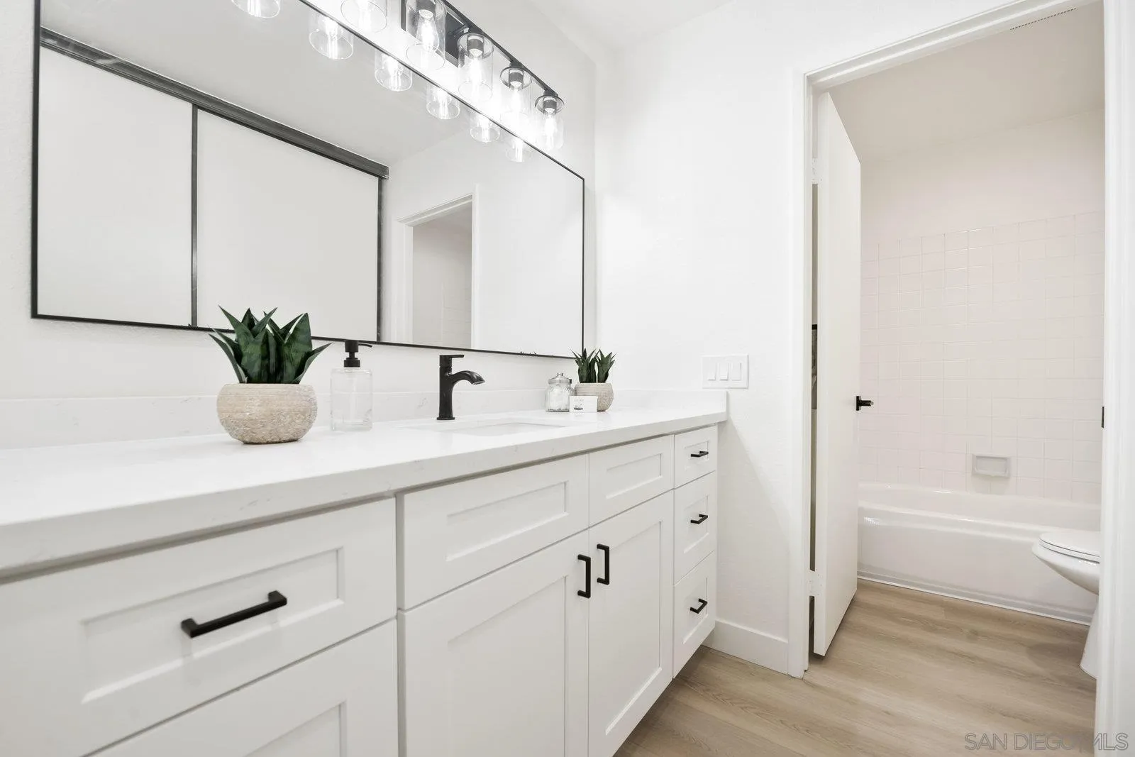 13048 Wimberly Square Unit 29