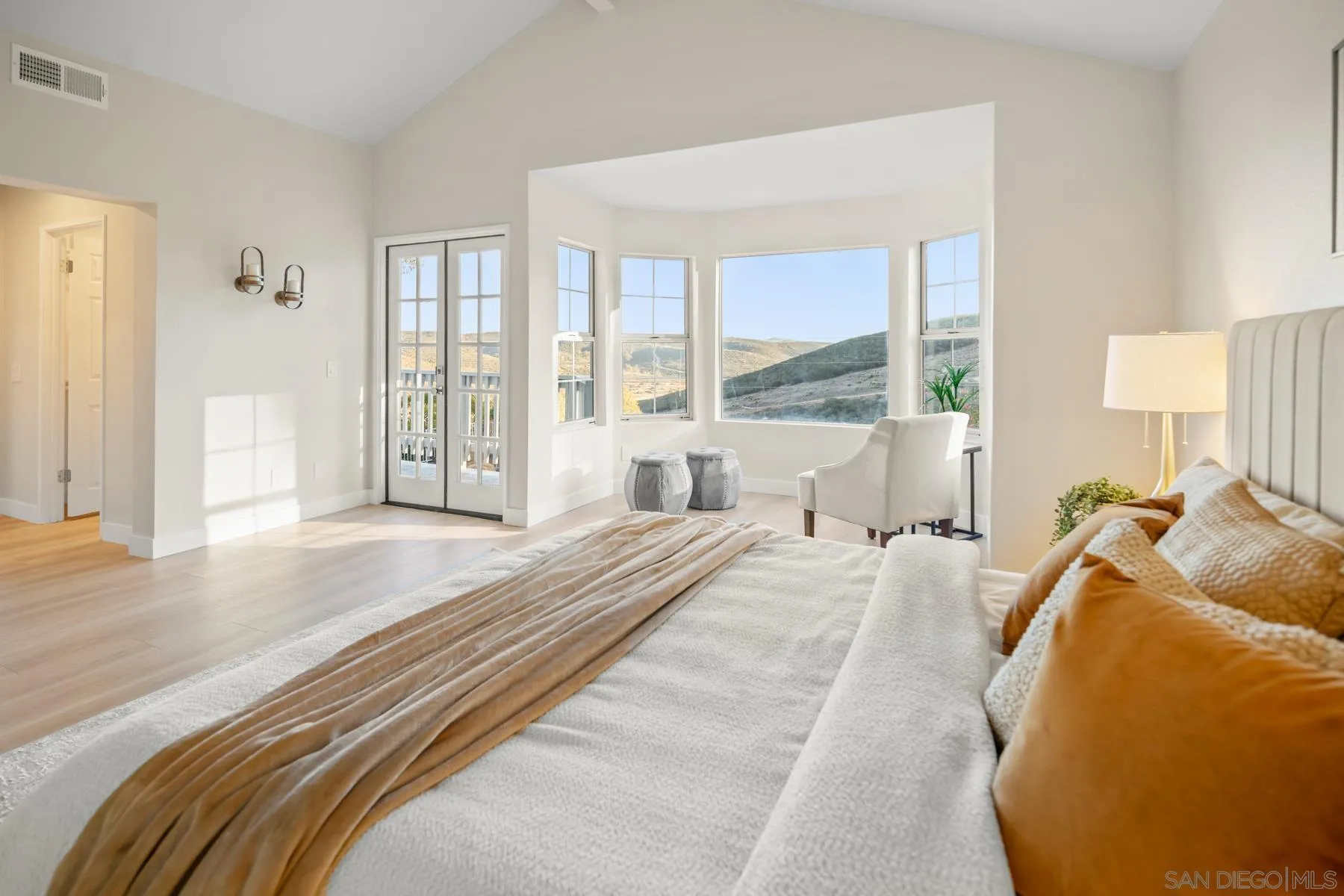 9975 Rue Chantemar, San Diego