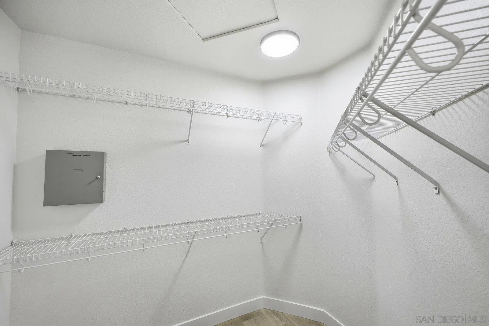 10919 Caminitio Arcada