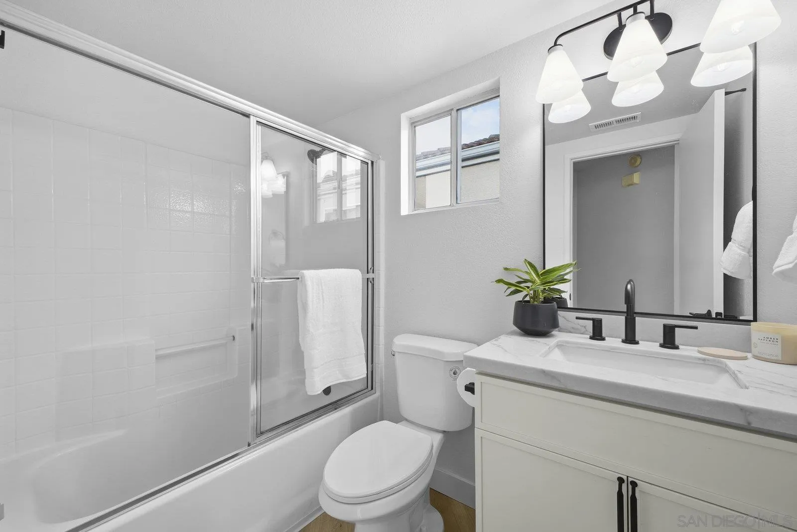 10919 Caminitio Arcada