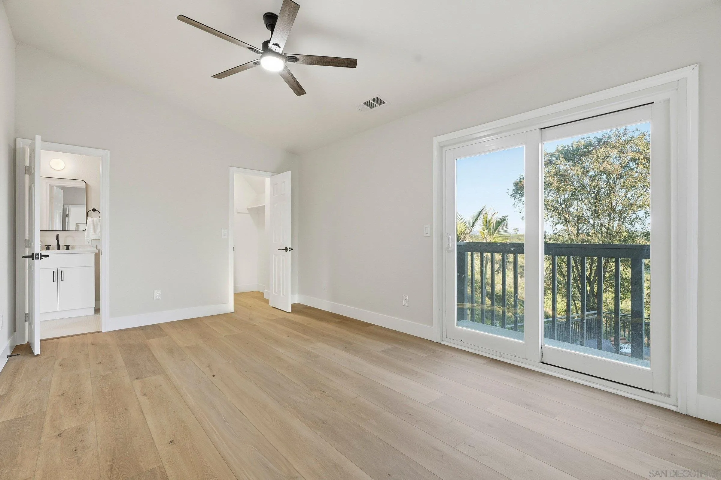 10747 Birch Bluff Ave