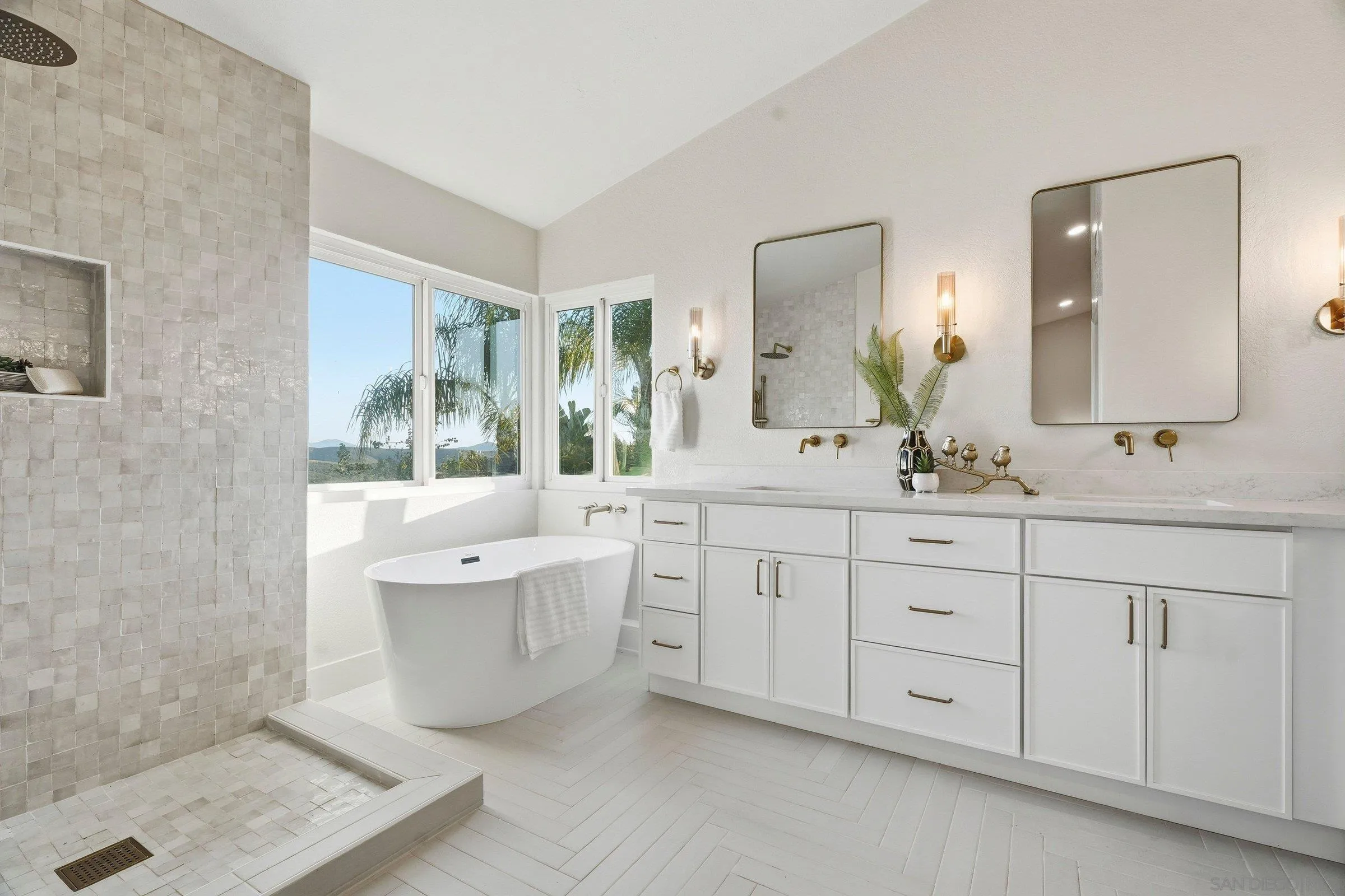 10747 Birch Bluff Ave