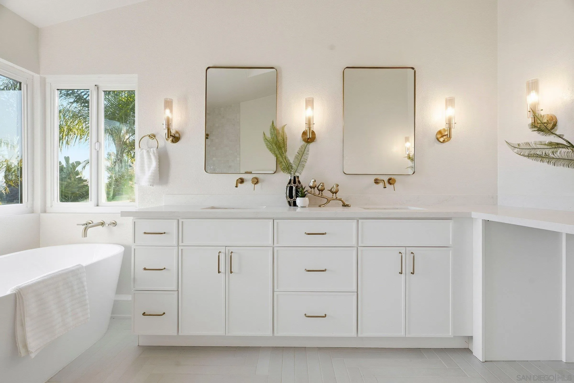 10747 Birch Bluff Ave