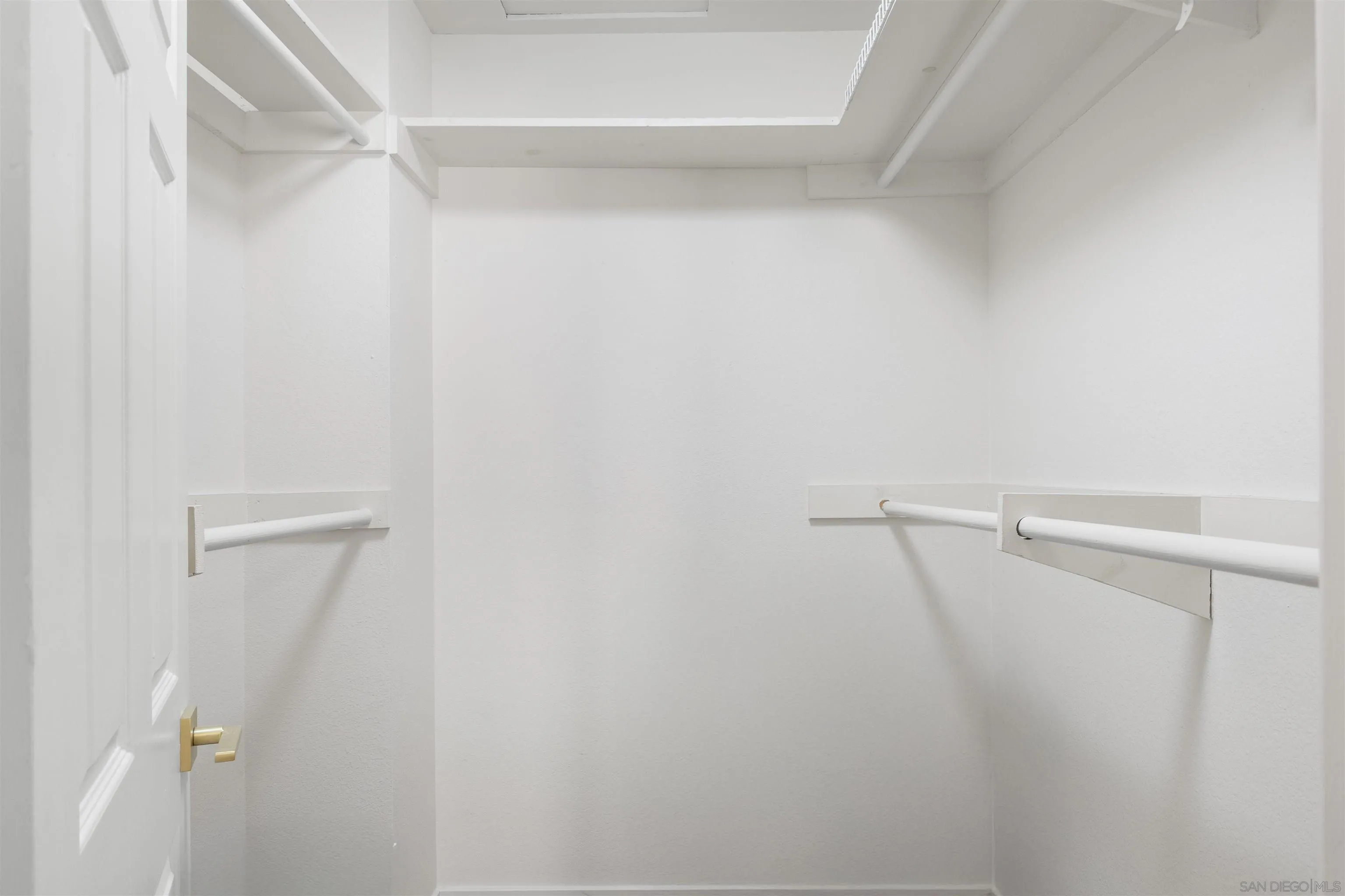 5878 Mission Center Unit A