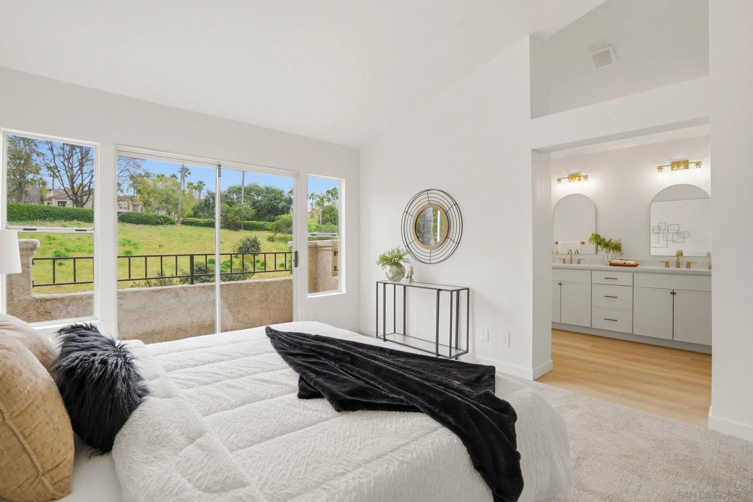 11268 1/2 Portobelo Drive