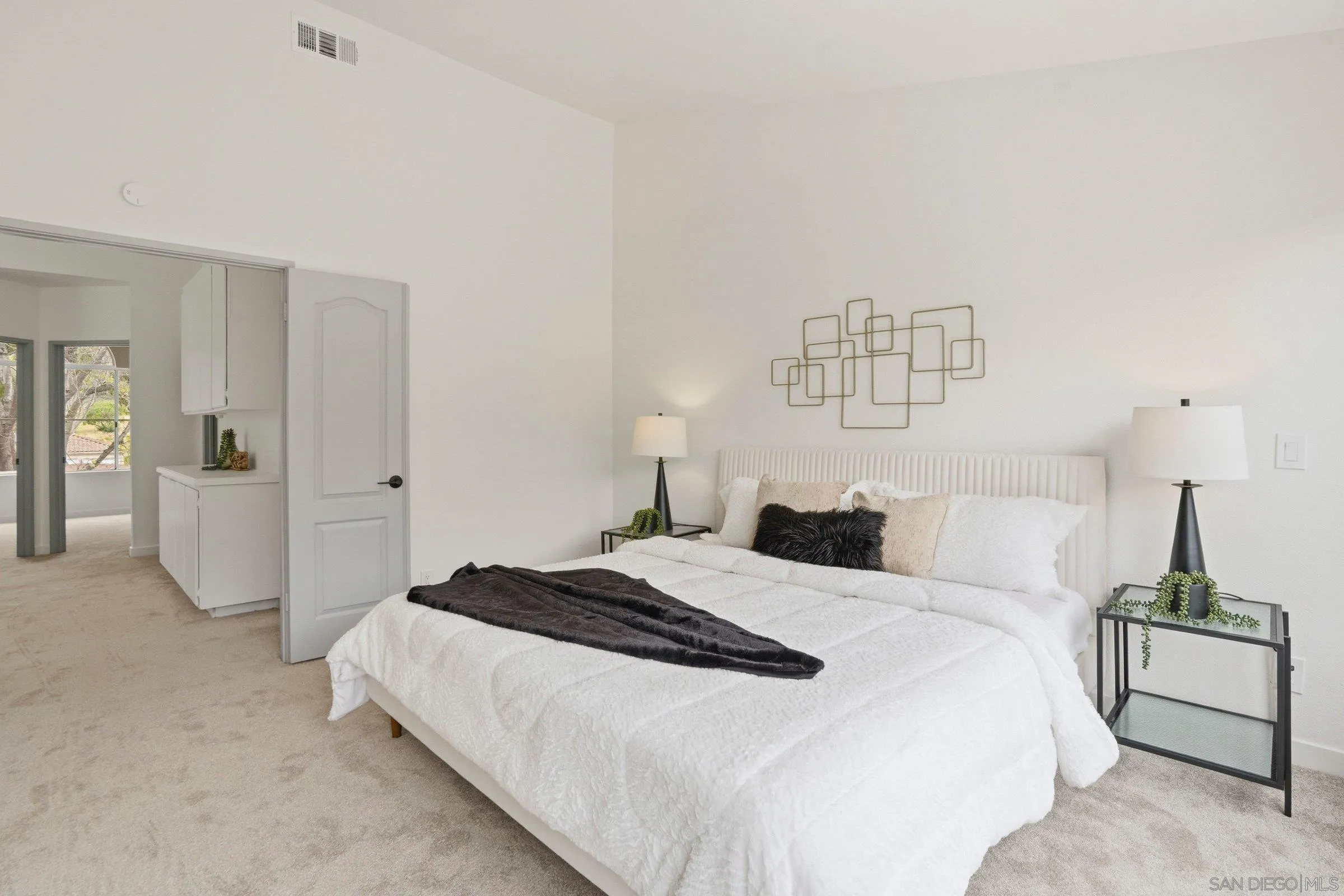 11268 1/2 Portobelo Drive