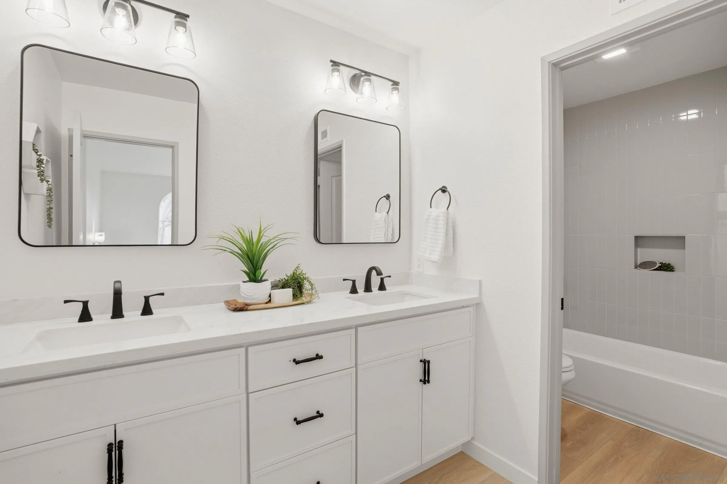 11268 1/2 Portobelo Drive