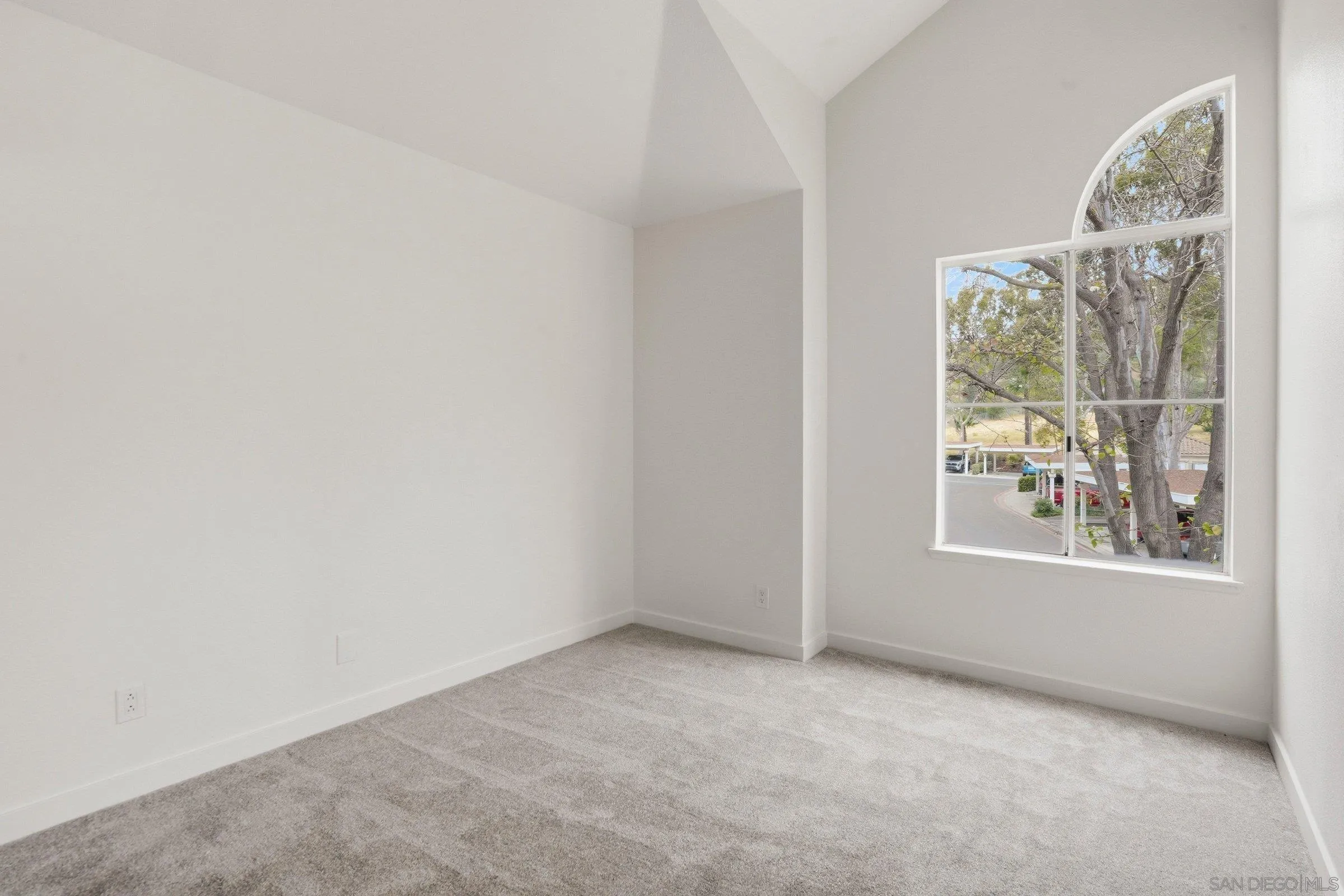 11268 1/2 Portobelo Drive