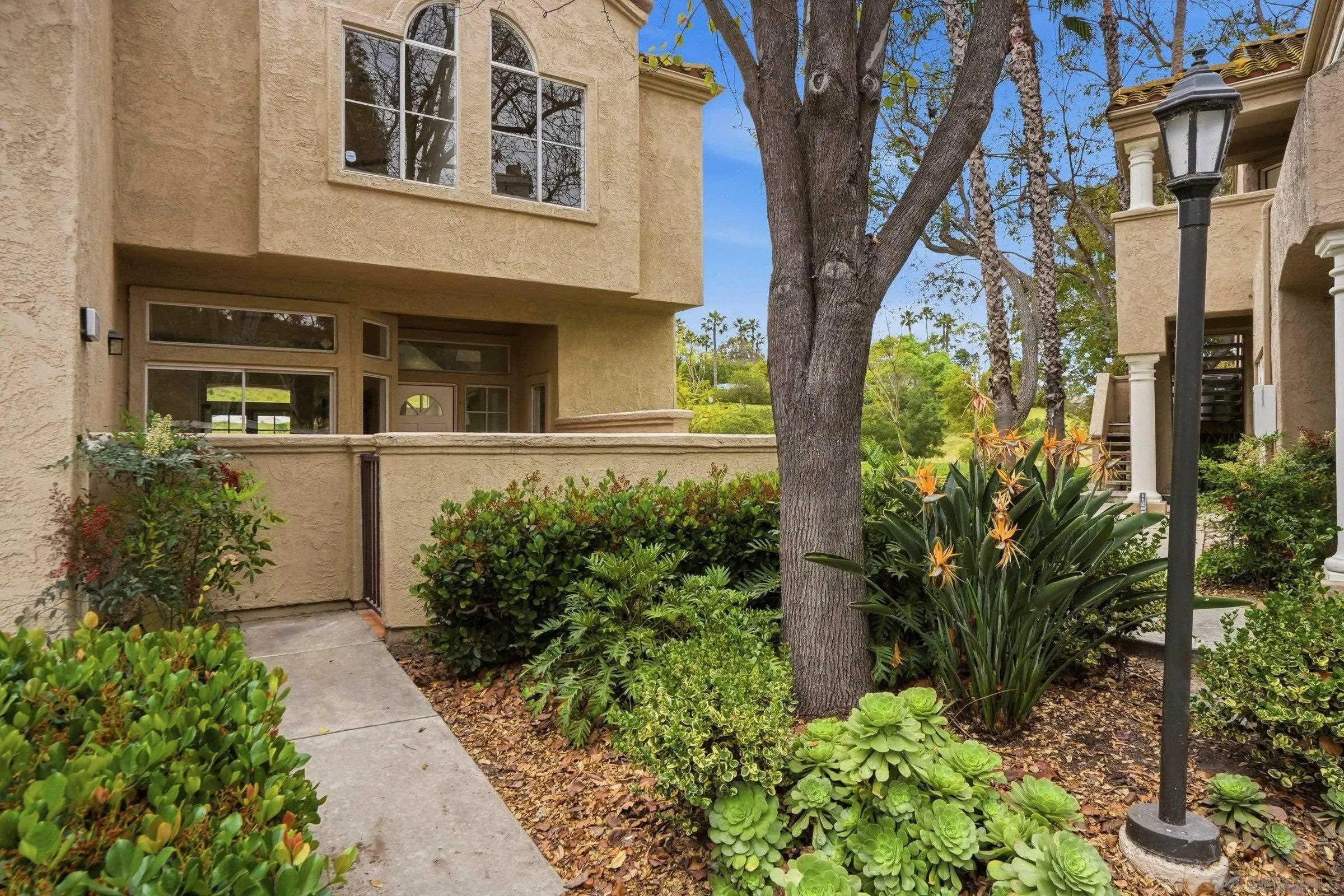 11268 1/2 Portobelo Drive