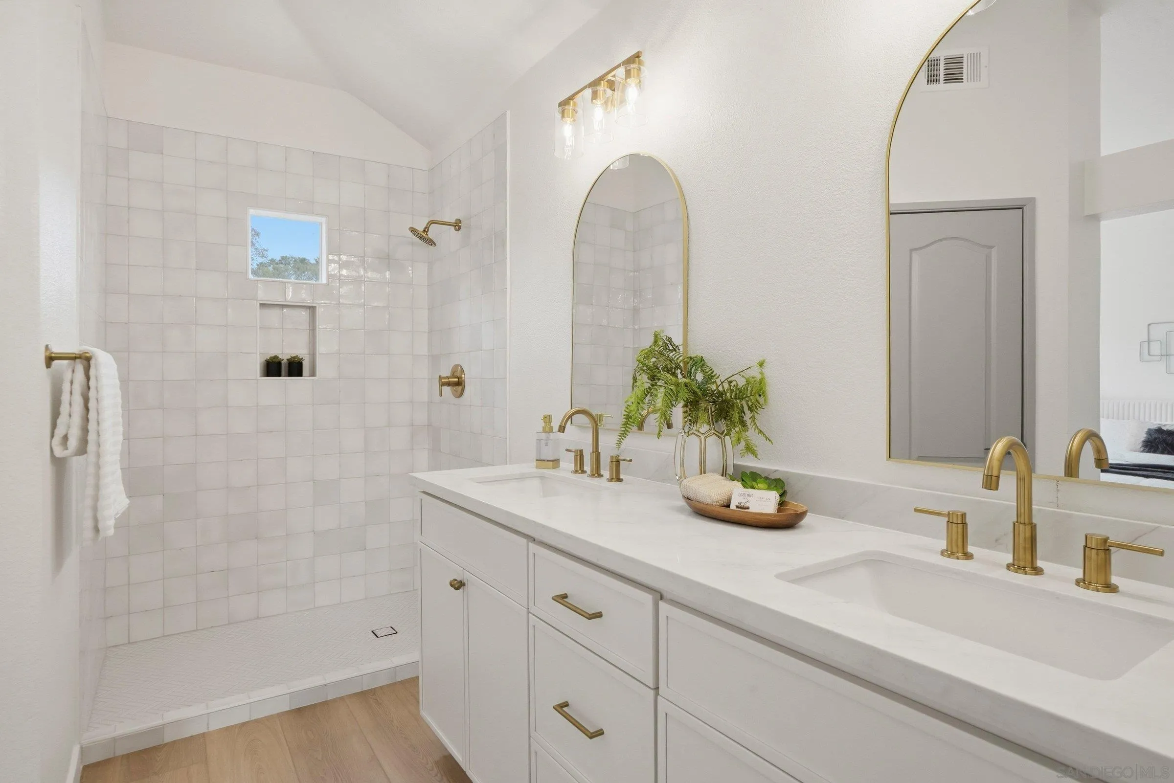 11268 1/2 Portobelo Drive