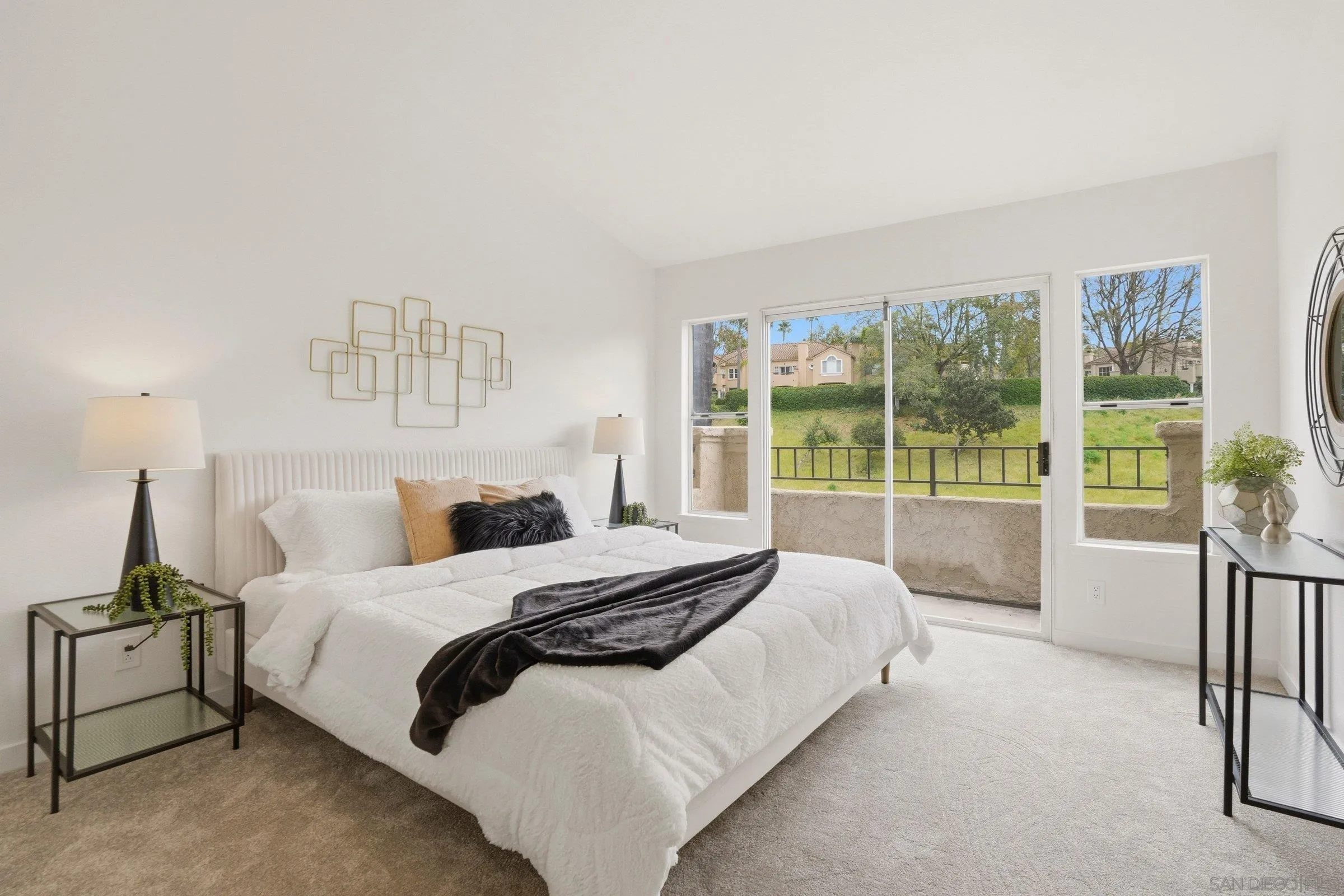 11268 1/2 Portobelo Drive