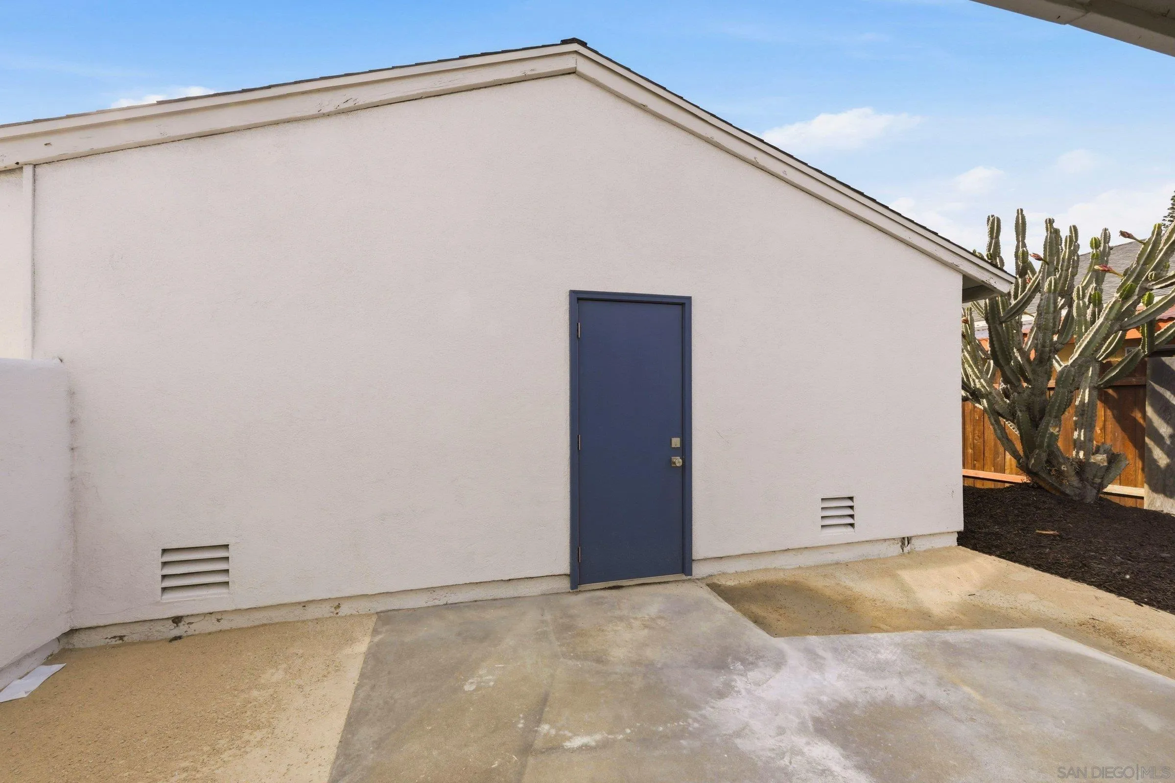 1441 Nacion Avenue