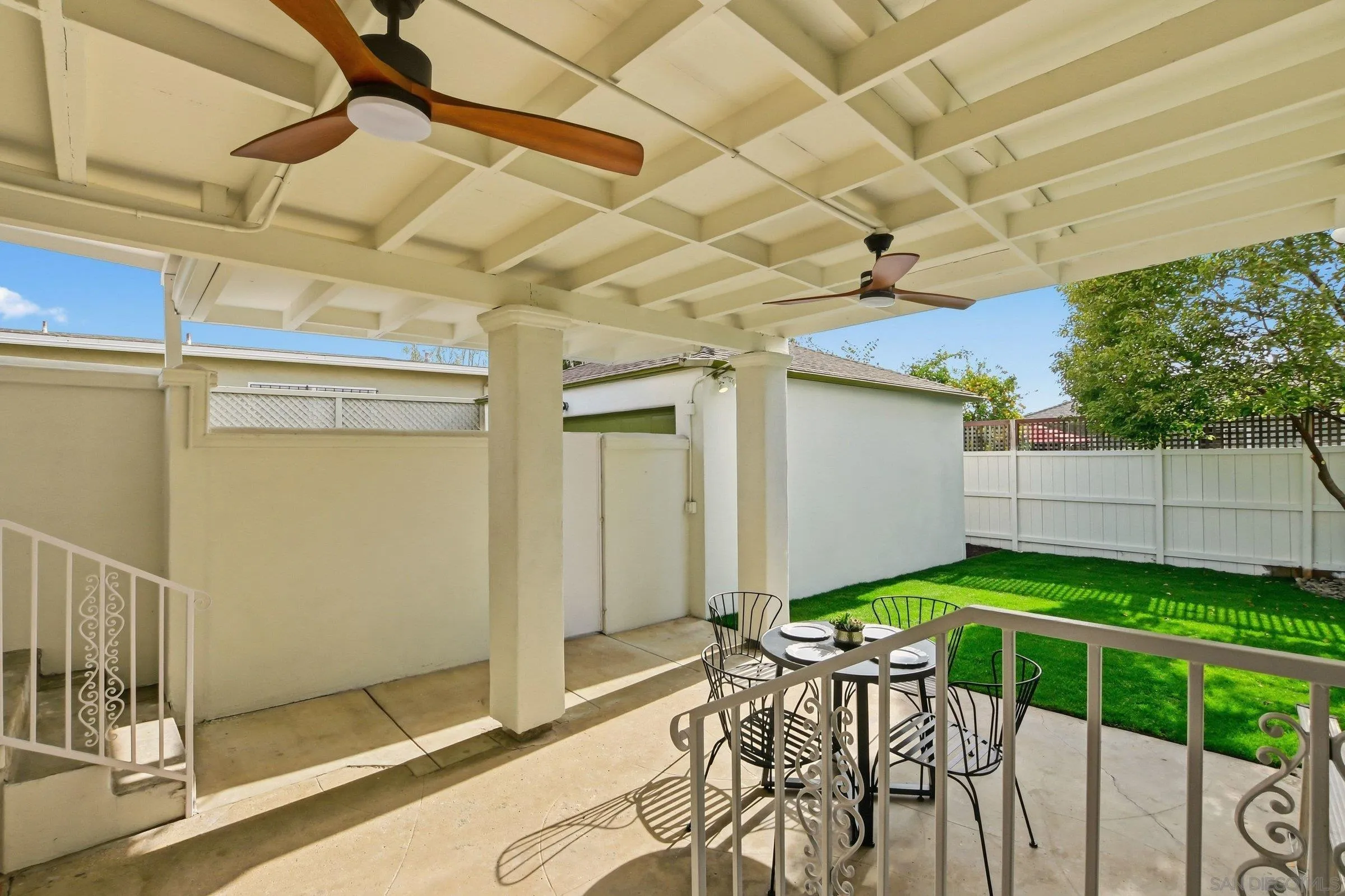 4906 Lorraine Dr