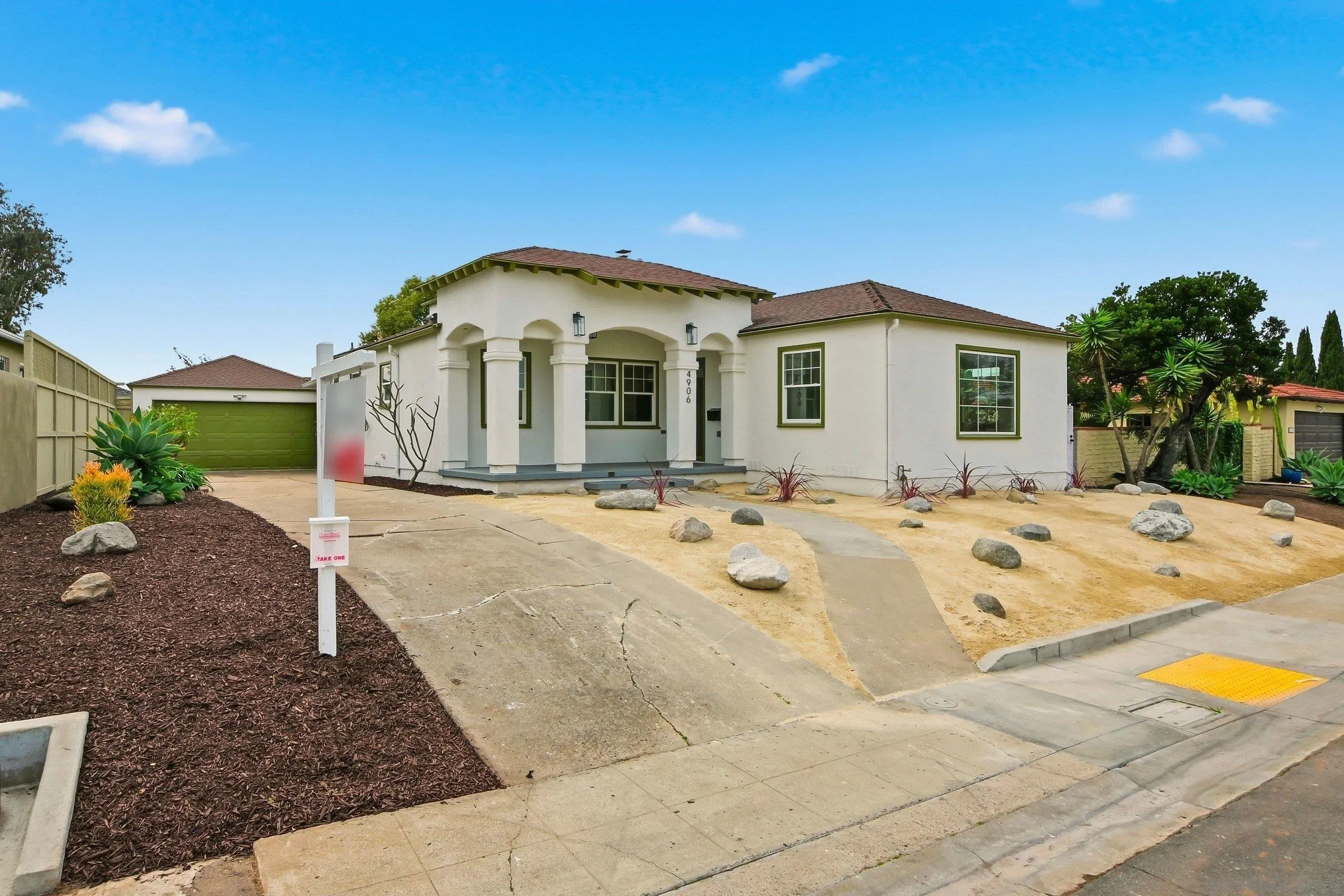4906 Lorraine Dr