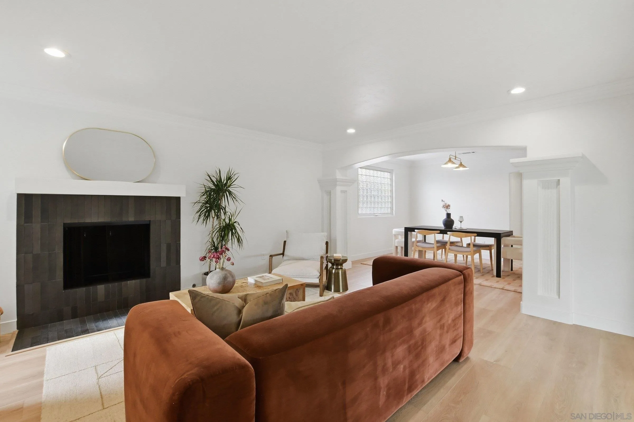 4906 Lorraine Dr